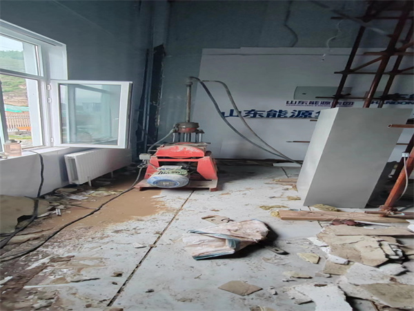 古田地基基础下沉墙体裂缝加固注浆顶升施工